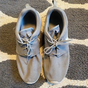 Nike Roche Run - Size 11